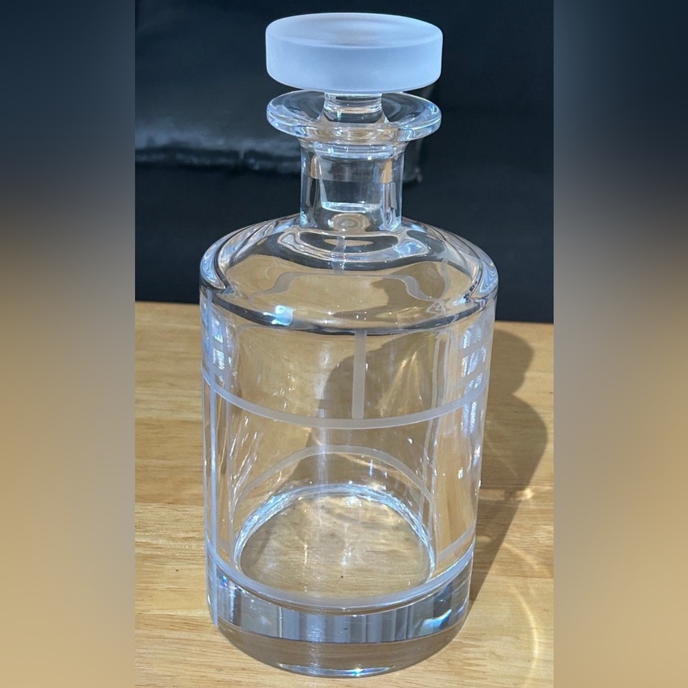 Kate Spade Lenox Madison Square Crystal Decanter - Picture 3 of 8